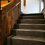 Haus Maria Larcher *