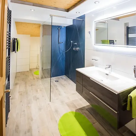 Haus Maria Larcher באך