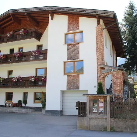 Haus Maria Larcher * Bach (Tyrol)
