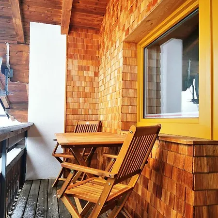 Haus Maria Larcher *