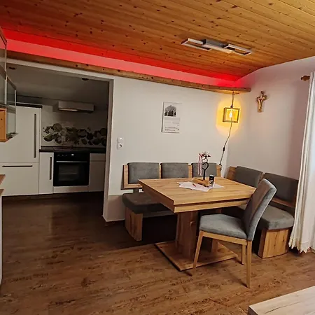 Haus Maria Larcher Apartment *