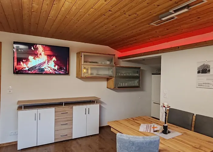 Haus Maria Larcher *