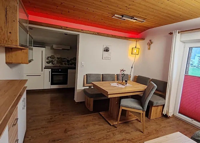 Haus Maria Larcher Apartment *