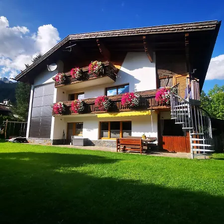 Haus Maria Larcher * Bach (Tyrol)
